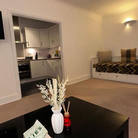 City Lux Apartment Лондон Экстерьер фото
