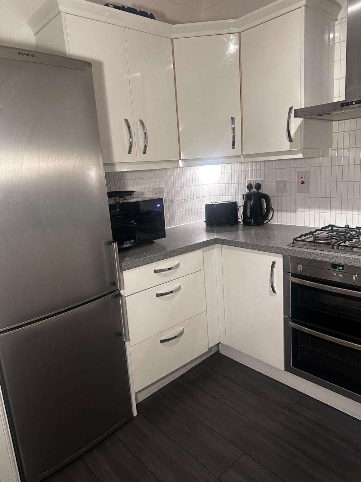 City Lux Apartment Лондон Экстерьер фото