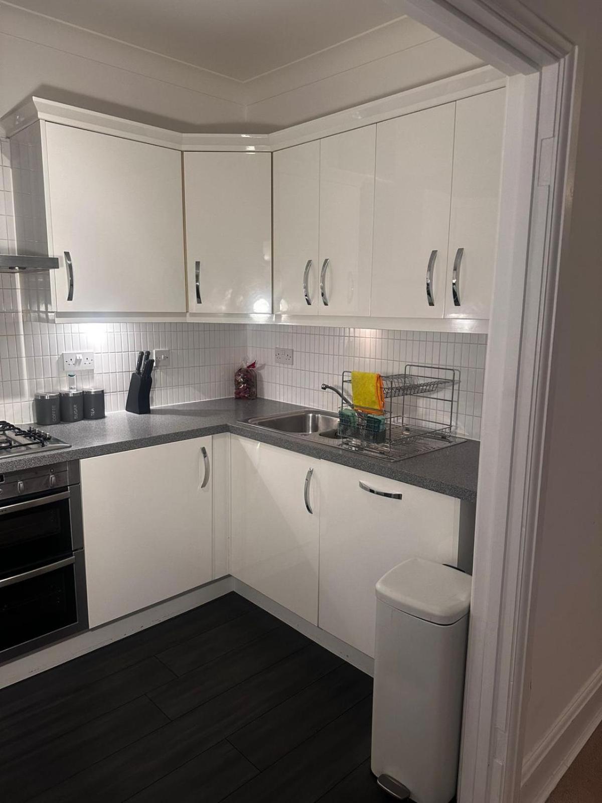 City Lux Apartment Лондон Экстерьер фото